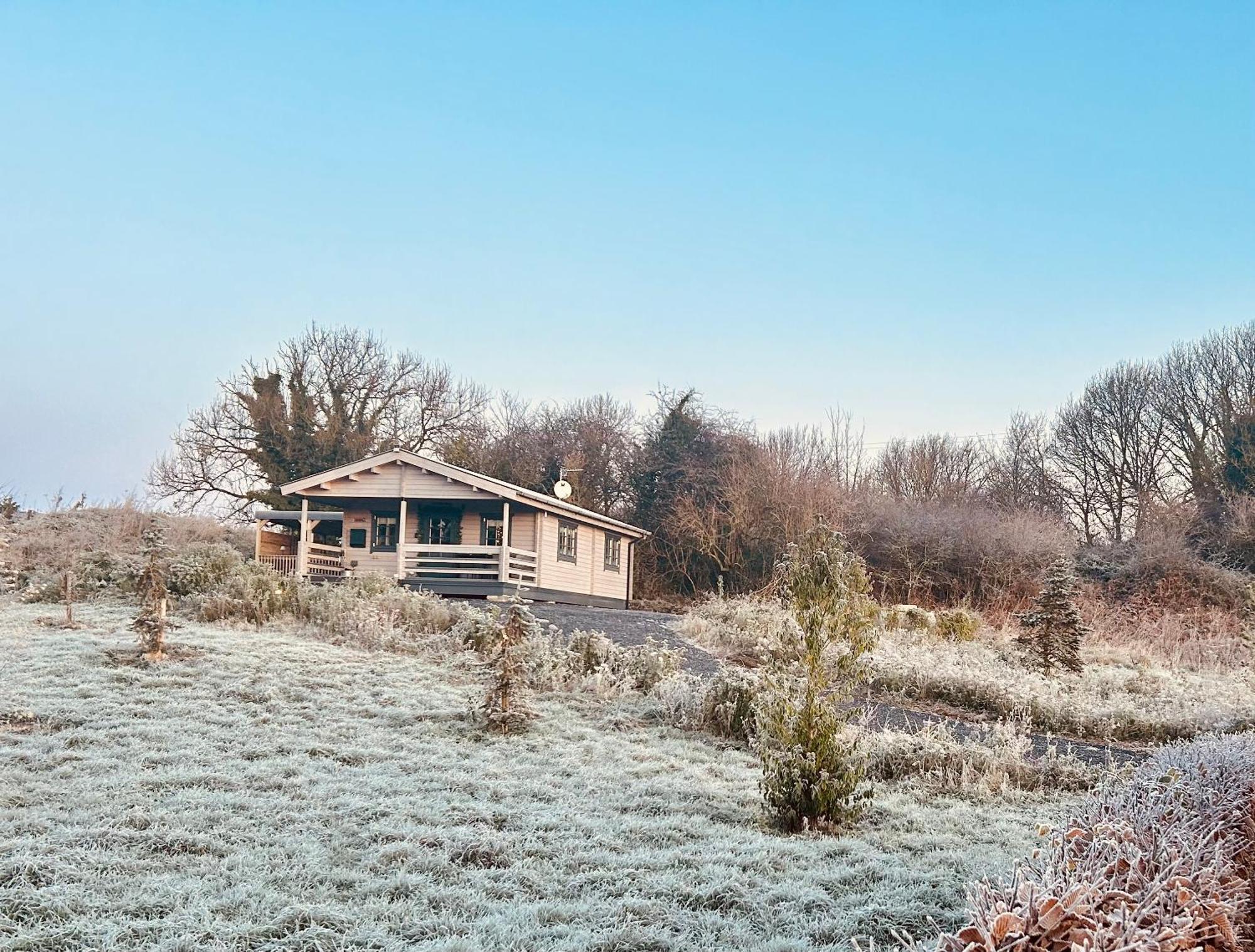 Little Rock Retreat Log Cabin With Hot Tub Castletown Gheoghegan Exterior foto